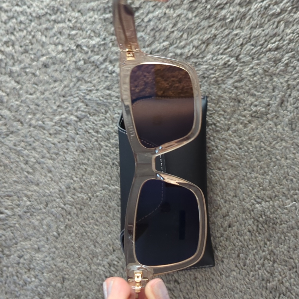 Serengeti Sunglasses - Picture 7 of 11